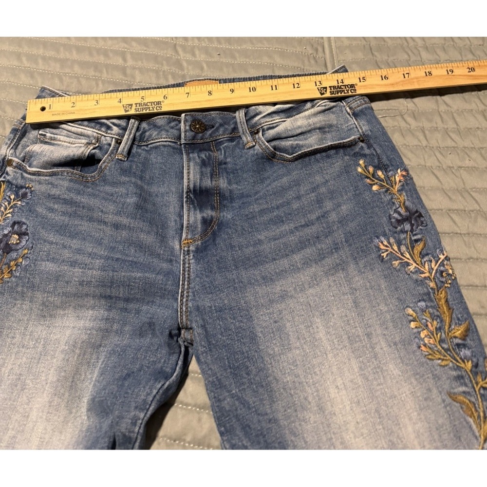 Driftwood Kelly Jeans Womens 30 Floral Embroidered Bootcut Blue Stretch Boho - Picture 7 of 13